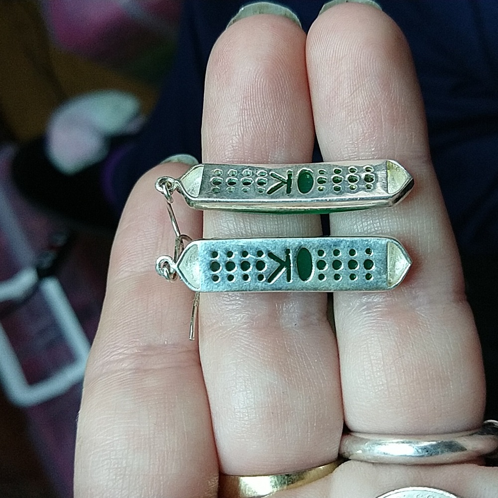 Green stone 925 sterling silver dangle earrings India ys - Picture 4 of 5